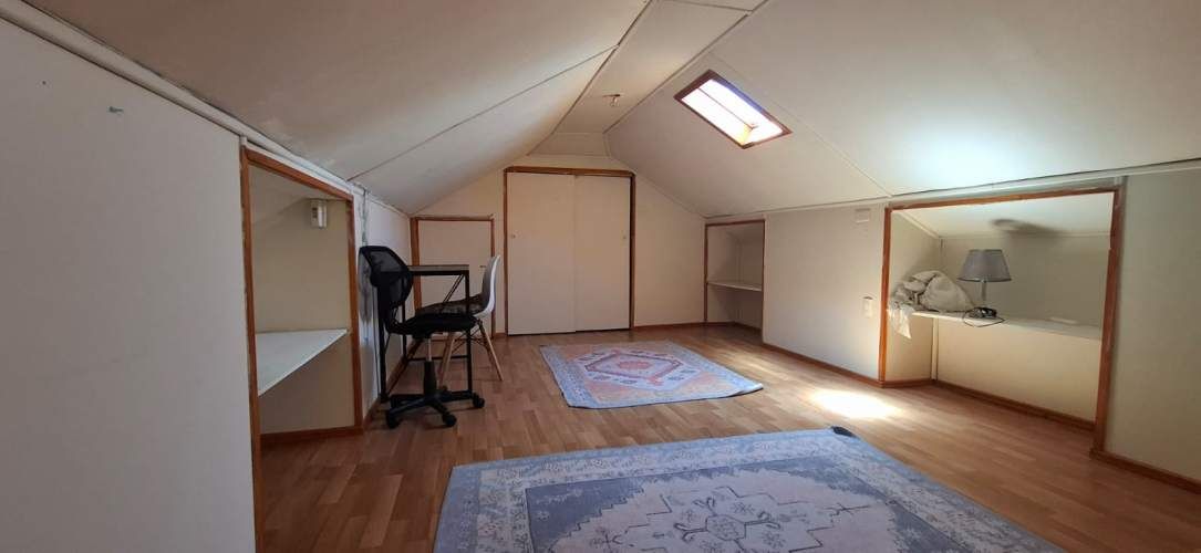 EN ARRIENDO EXCELENTE CASA A MINUTOS DEL HOSPITAL VALDIVIA