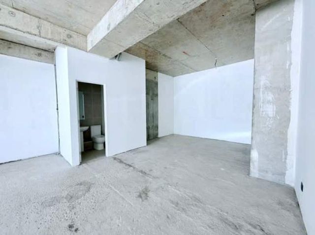 ARRIENDO LOCAL COMERCIAL 104 MT2 AV. EDMUNDO ELUCH