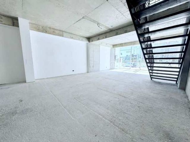 ARRIENDO LOCAL COMERCIAL 104 MT2 AV. EDMUNDO ELUCH