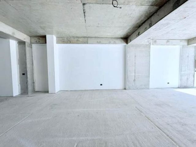 ARRIENDO LOCAL COMERCIAL 104 MT2 AV. EDMUNDO ELUCH