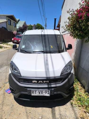 FURGON RAM VAN CARGO 1000