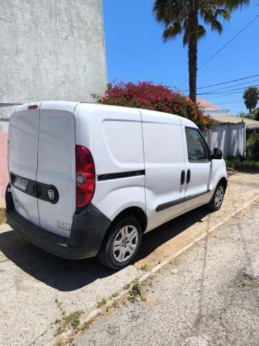 FURGON RAM VAN CARGO 1000