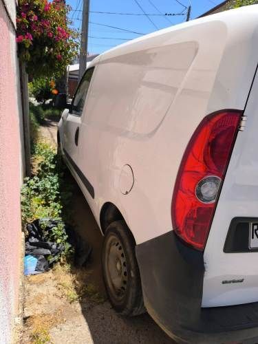 FURGON RAM VAN CARGO 1000