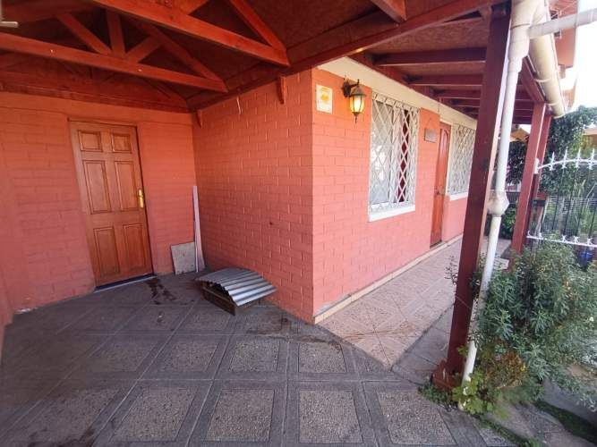 Se vende casa en micro barrio en villa las torres Puente alto