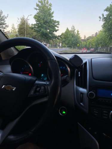 CHEVROLET CRUZE