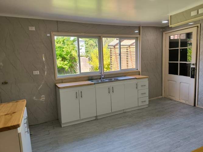 A dos cuadras sede principal USS