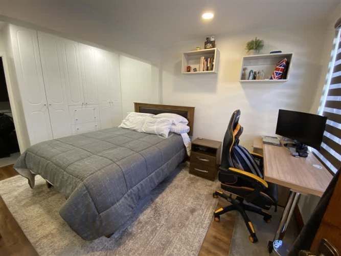 CASA Las dalias/ Av. Goycolea