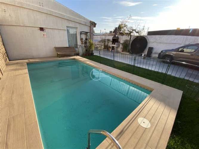 CASA Las dalias/ Av. Goycolea