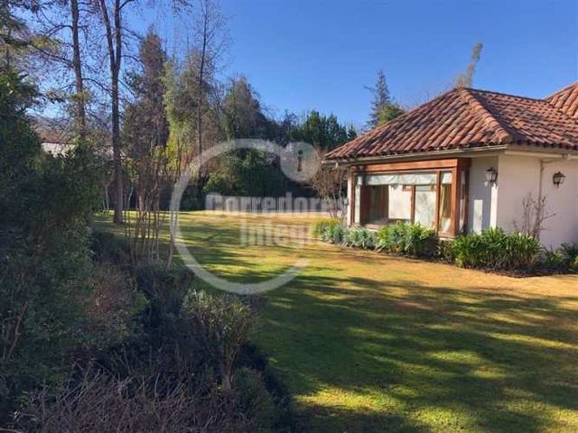 CASA El Huinganal/Av el Rodeo