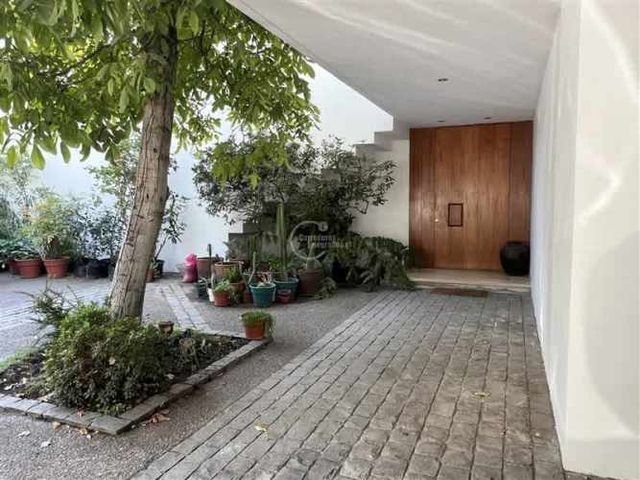 CASA Fray Martin/ Fray Gabriel