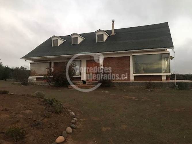 CASA FUNDO EL QUINTRAL