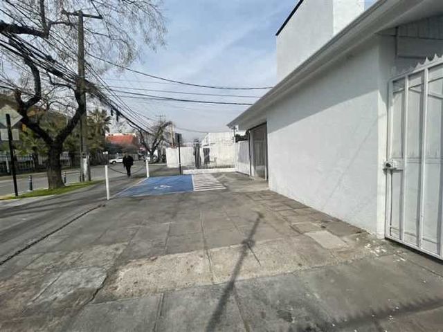 LOCAL COMERCIAL Buenaventura/ Embajador Dousinague