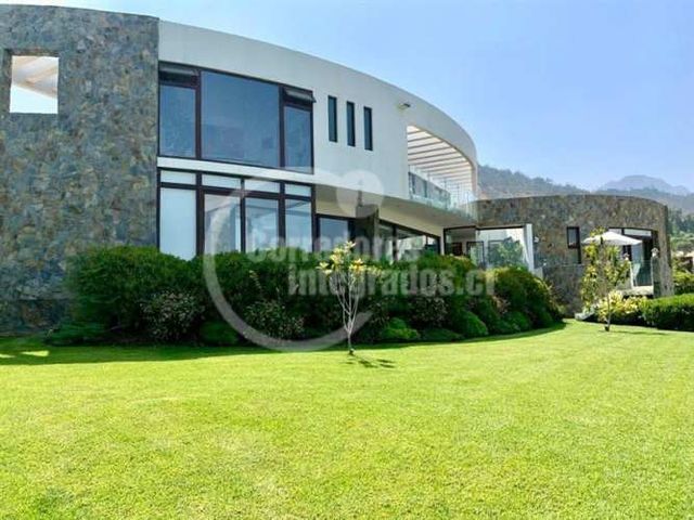 CASA VALLE ESCONDIDO