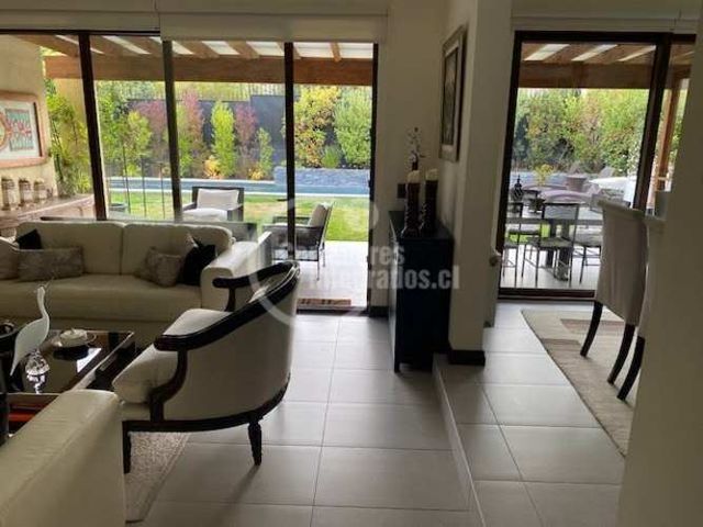 CASA Padre Sergio Correa y Brisas de Chicureo