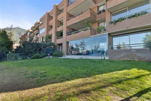 DEPARTAMENTO Departamento en venta de 4 dorm. en Vitacura