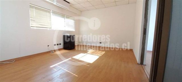 OFICINA Metro Manquehue - Apoquindo - Noruega - DN