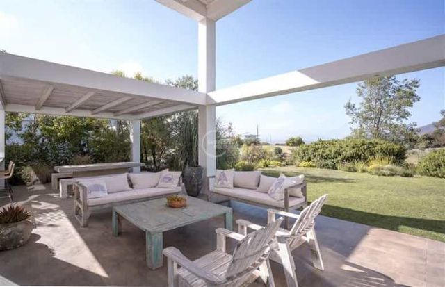 CASA Condominio Marbella