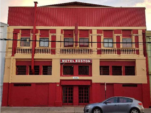 INDUSTRIAL Apart hotel a 1 cuadra del hospital Van Buren.