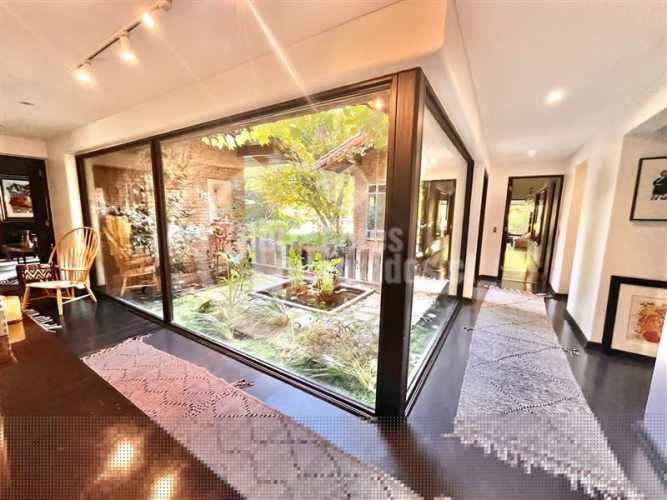 CASA Los Trapenses con Camino Real