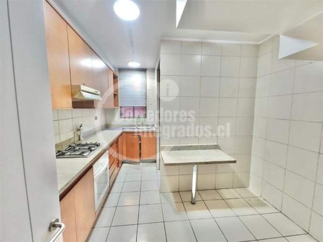 DEPARTAMENTO Dpto 4D Venta o Arriendo Metro Monseñor Eyzaguirre
