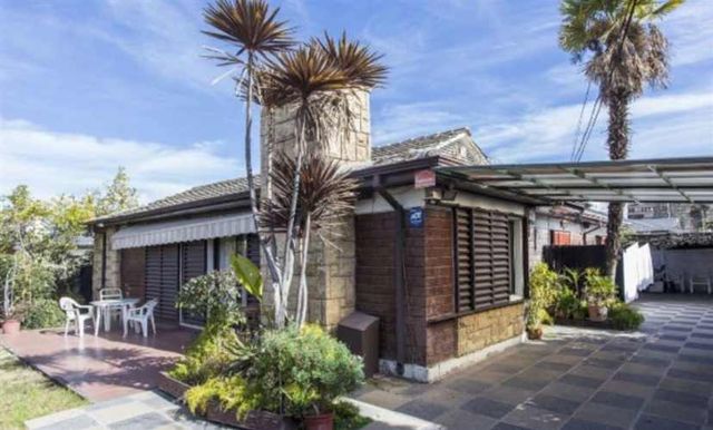 CASA Isabel La Catolica / Hernando de Magallanes