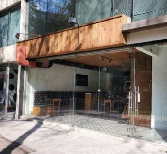 LOCAL COMERCIAL Metro Pedro de Valdivia / Padre Mariano