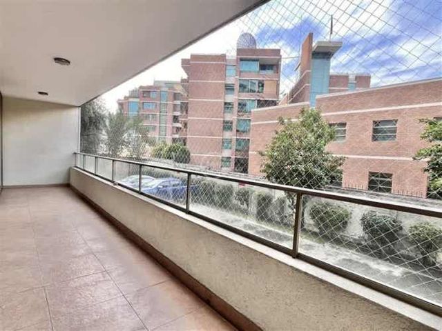 DEPARTAMENTO Candelaria Goyenechea / Vespucio