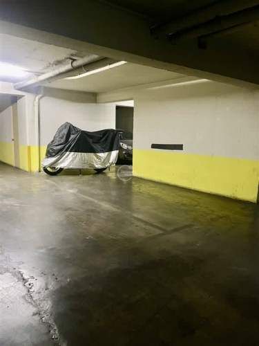 ESTACIONAMIENTO Americo Vespucio con La gioconda