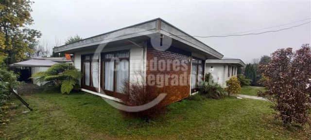 LOCAL COMERCIAL Sector comercial Isla Teja, Valdivia