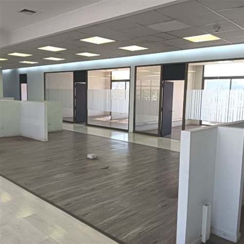 OFICINA Av. Santa Maria / Bellavista