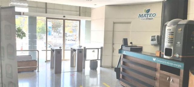 OFICINA Santa María / Metro Salvador