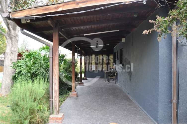 CASA Francisco Villagra / Paula Jaraquemada