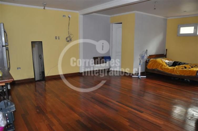 CASA Francisco Villagra / Paula Jaraquemada