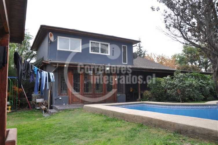 CASA Francisco Villagra / Paula Jaraquemada