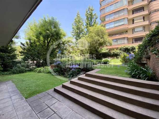 DEPARTAMENTO Alonso de Córdova / Kennedy.