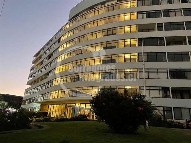 DEPARTAMENTO Cerro Castillo frente a playa Caleta Abarca