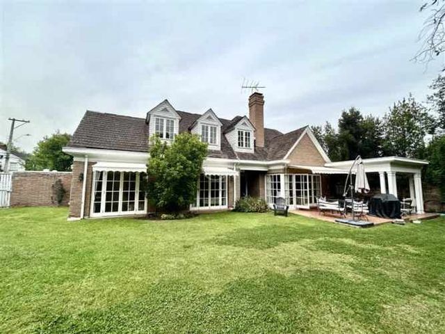 CASA El Gabino con Avenida la dehesa