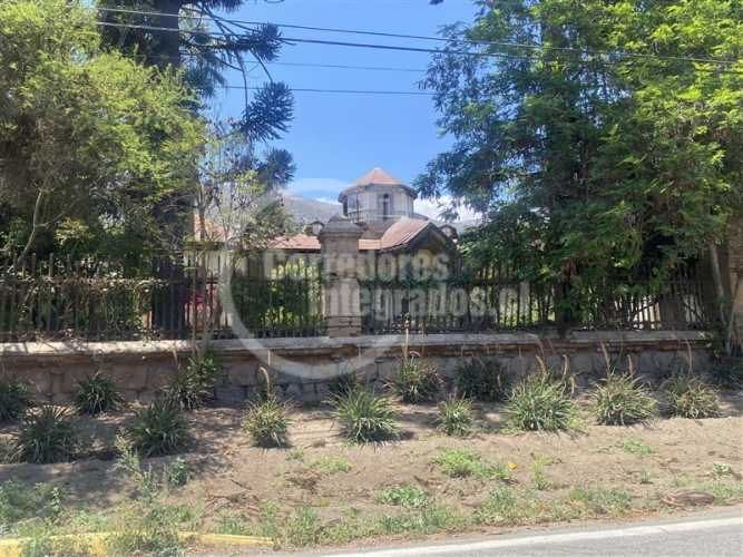 CASA LIQUIDO! LAS COMPUERTAS, CATEMU