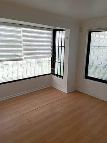 CASA Avda. Las Condes / Charles Hamilton