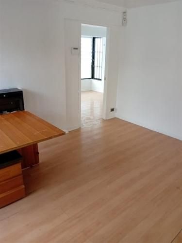 CASA Avda. Las Condes / Charles Hamilton