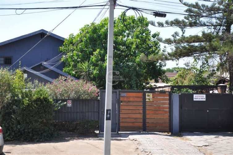 CASA Avda. Las Condes / Charles Hamilton