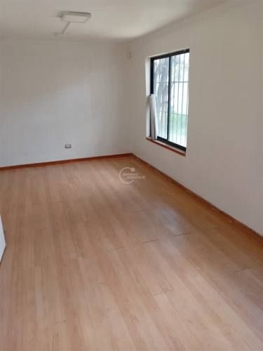 CASA Avda. Las Condes / Charles Hamilton