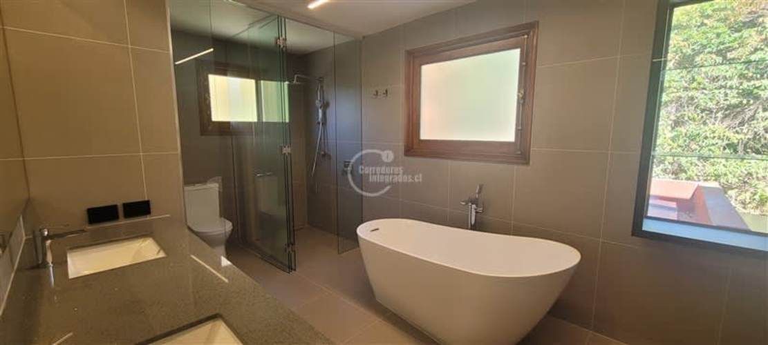 CASA Los Trapenses Colegio Everest