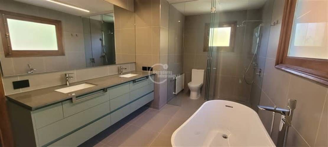 CASA Los Trapenses Colegio Everest