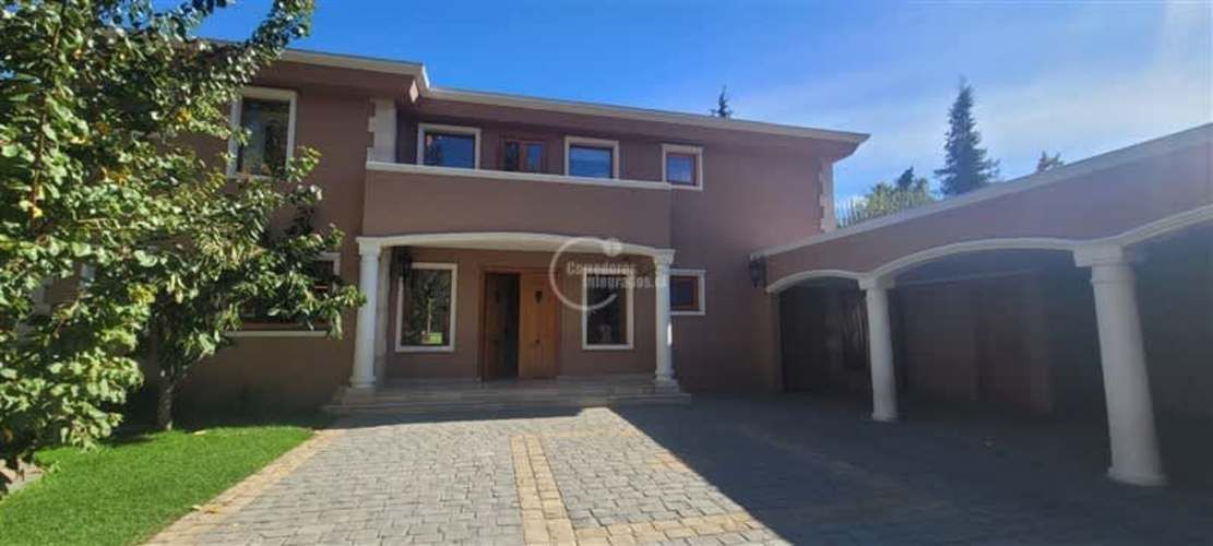 CASA Los Trapenses Colegio Everest