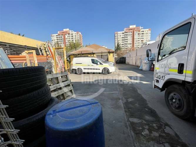 OFICINA Av. Macúl / Quilín
