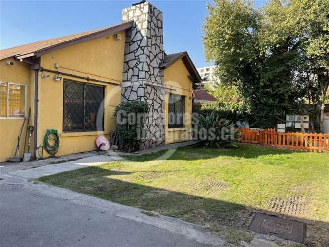 OFICINA Av. Macúl / Quilín