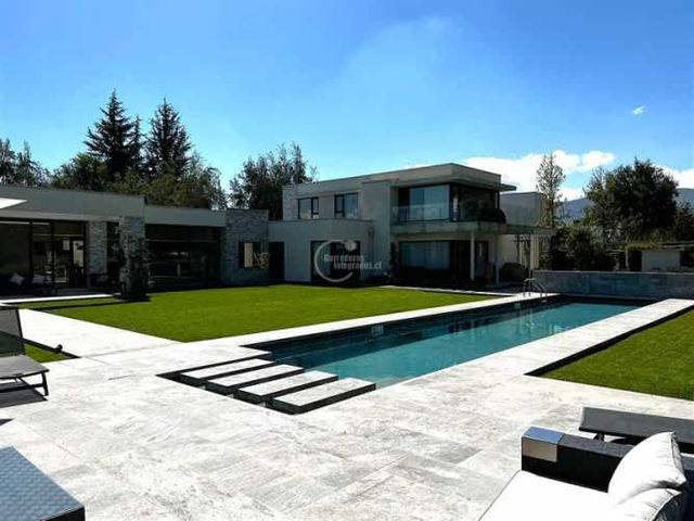 CASA Las Brisas de Chicureo