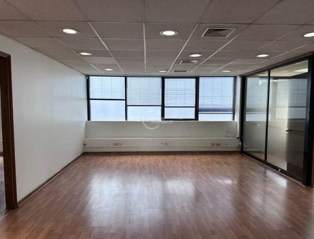 OFICINA Kennedy frente Parque Arauco