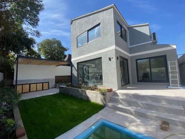 CASA Padre Hurtado/ Alto Las Condes